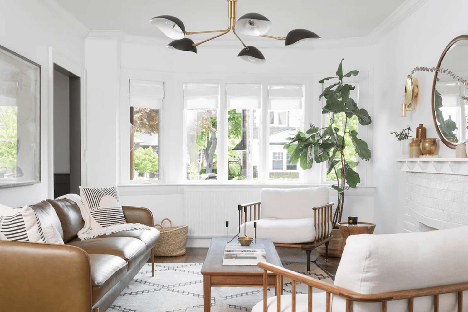 Read more about the article Lounge Ceiling Light Ideas: Transform Your Space with Style